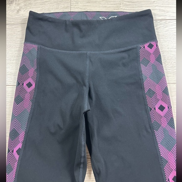 2XU Black Compression Legging Tights Pink Side Print - Picture 3 of 10